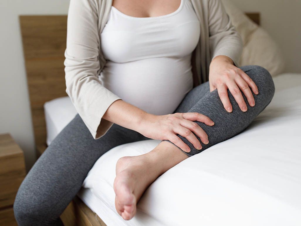How to Cope With Leg Pain During Pregnancy